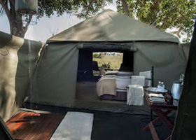 Botswana Highlights Expedition - Tent shower