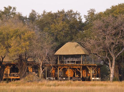 Xudum Okavango Delta Lodge - Okavango Delta - Botswana Safari Lodge