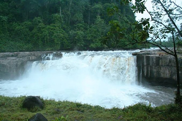 Poubara Falls, near Franceville