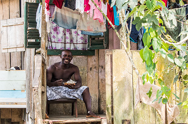 People on the Príncipe Island