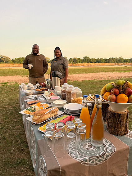 Breakfast - Shawa Camp - South Luangwa