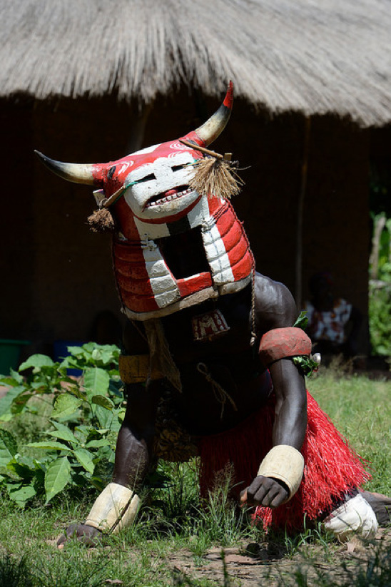 Vaca Bruto Masks Ceremony
