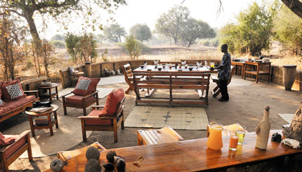 Mwamba Bush Camp - South Luangwa National Park - Zambia Safari Camp