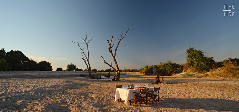 Outdoor dining - Time + Tide Nsolo - South Luangwa National Park, Zambia